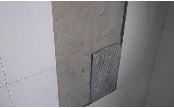 地面瓷砖空鼓不处理会有什么后果吗视频(地面瓷砖空鼓不处理会有什么后果吗视频讲解)